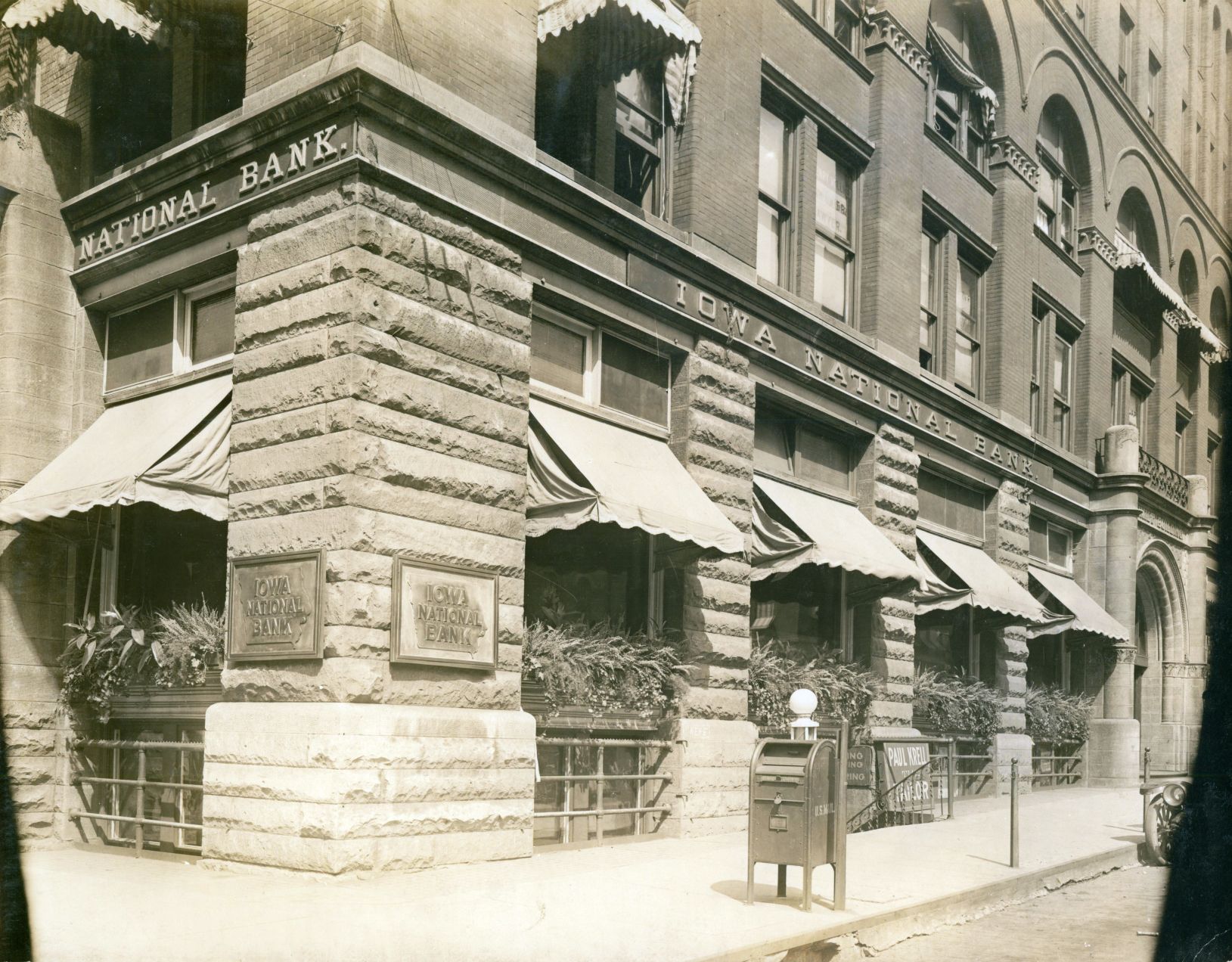 Undated -- Iowa National Bank